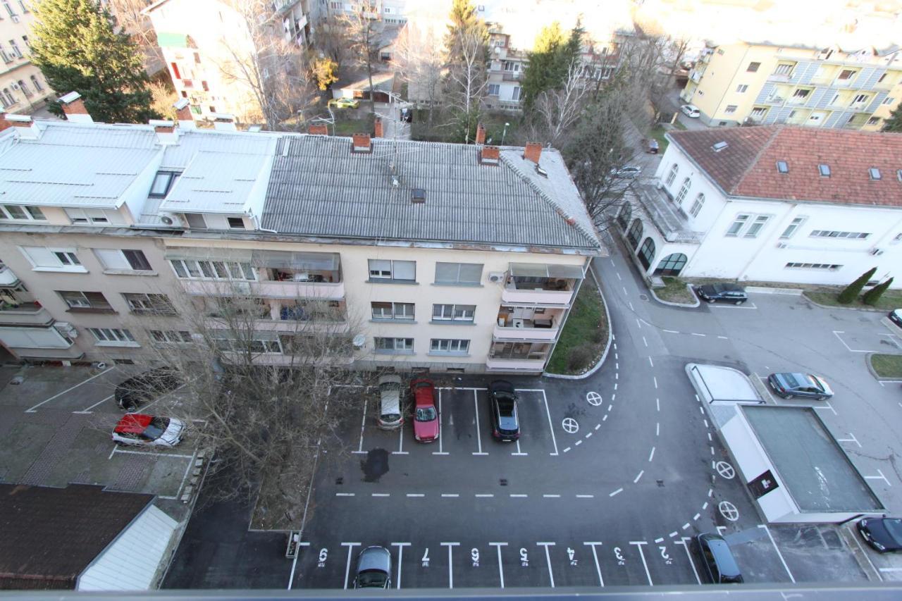 Downtown Apartment Banja Luka Buitenkant foto